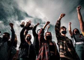 Olas antidemocráticas