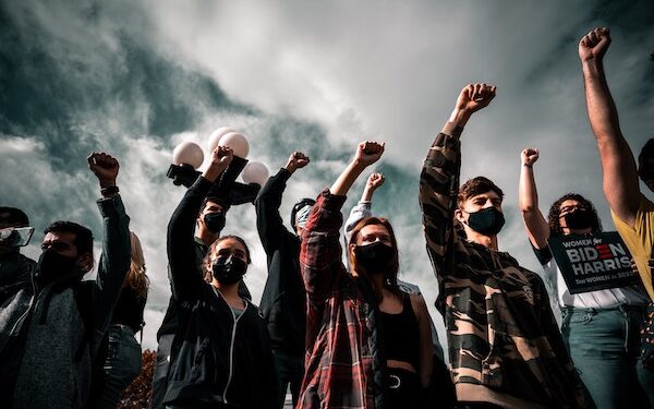 Olas antidemocráticas