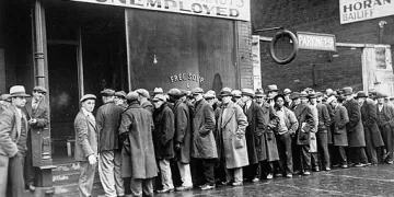 Hombres sin trabajo | National Archives at College Park, Public domain, via Wikimedia Commons