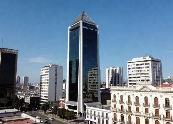 Una Bolivia Moderna | Fizuras